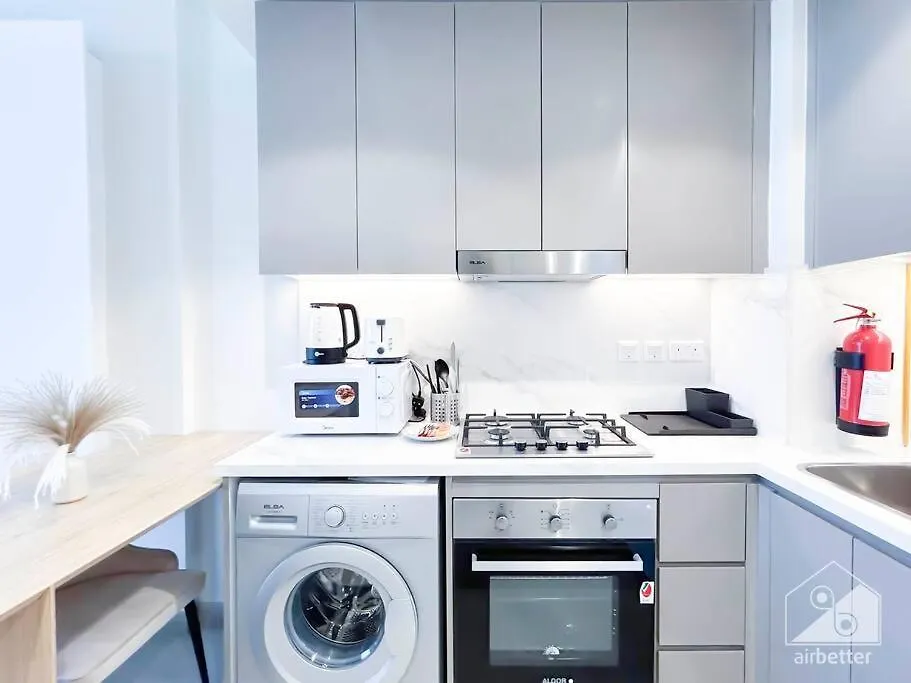 Appartement Elegant 1Br With Balcony In Azizi Riviera à Dubaï Émirats arabes unis