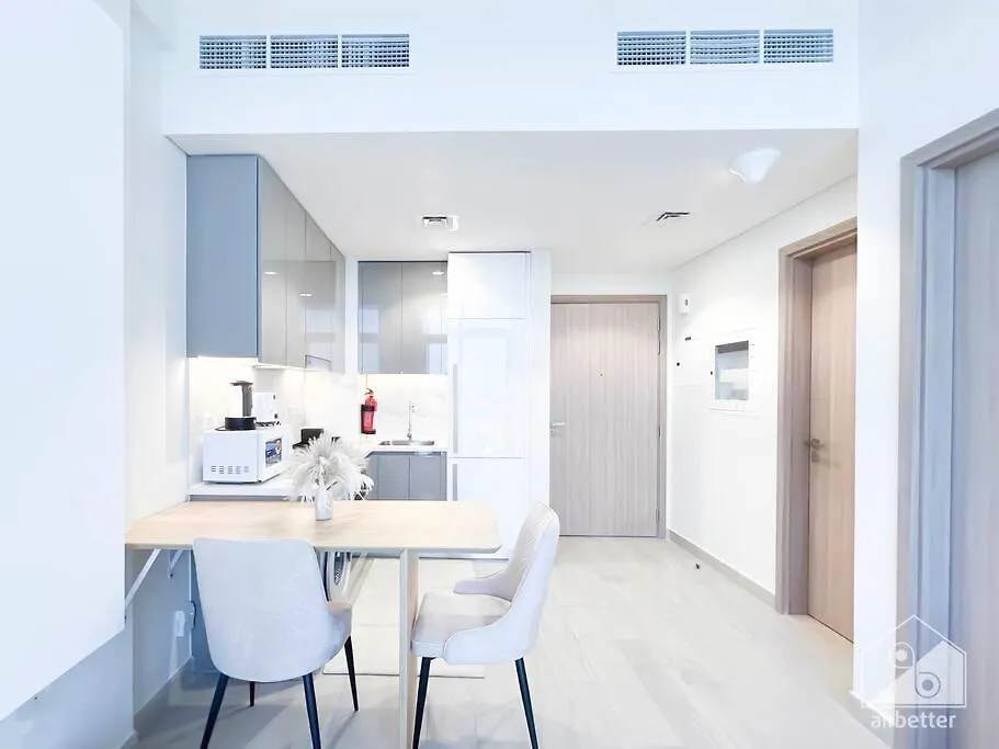 Appartement Elegant 1Br With Balcony In Azizi Riviera à Dubaï Émirats arabes unis