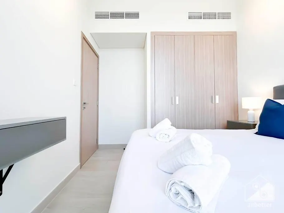 Appartement Elegant 1Br With Balcony In Azizi Riviera à Dubaï 0*,