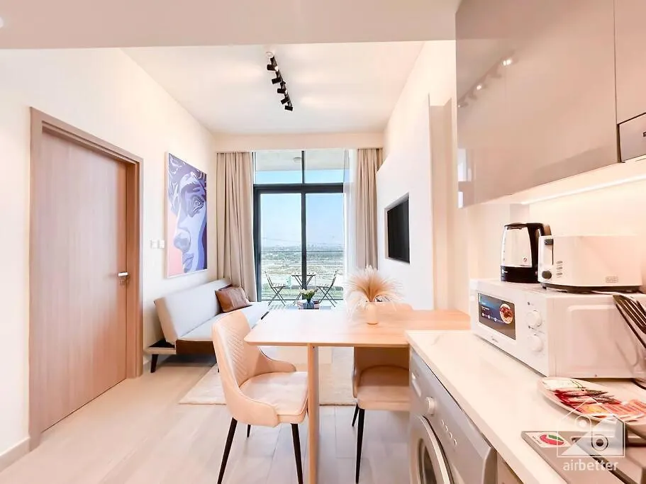 Appartement Elegant 1Br With Balcony In Azizi Riviera à Dubaï Émirats arabes unis